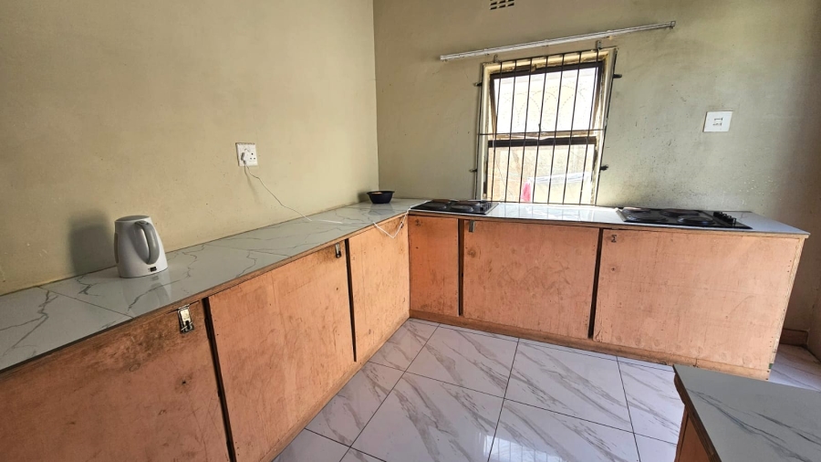 6 Bedroom Property for Sale in Quigney Eastern Cape